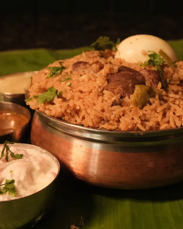 Kari Soru at Ponnusamy Hotel Egmore served with authentic accompaniments
